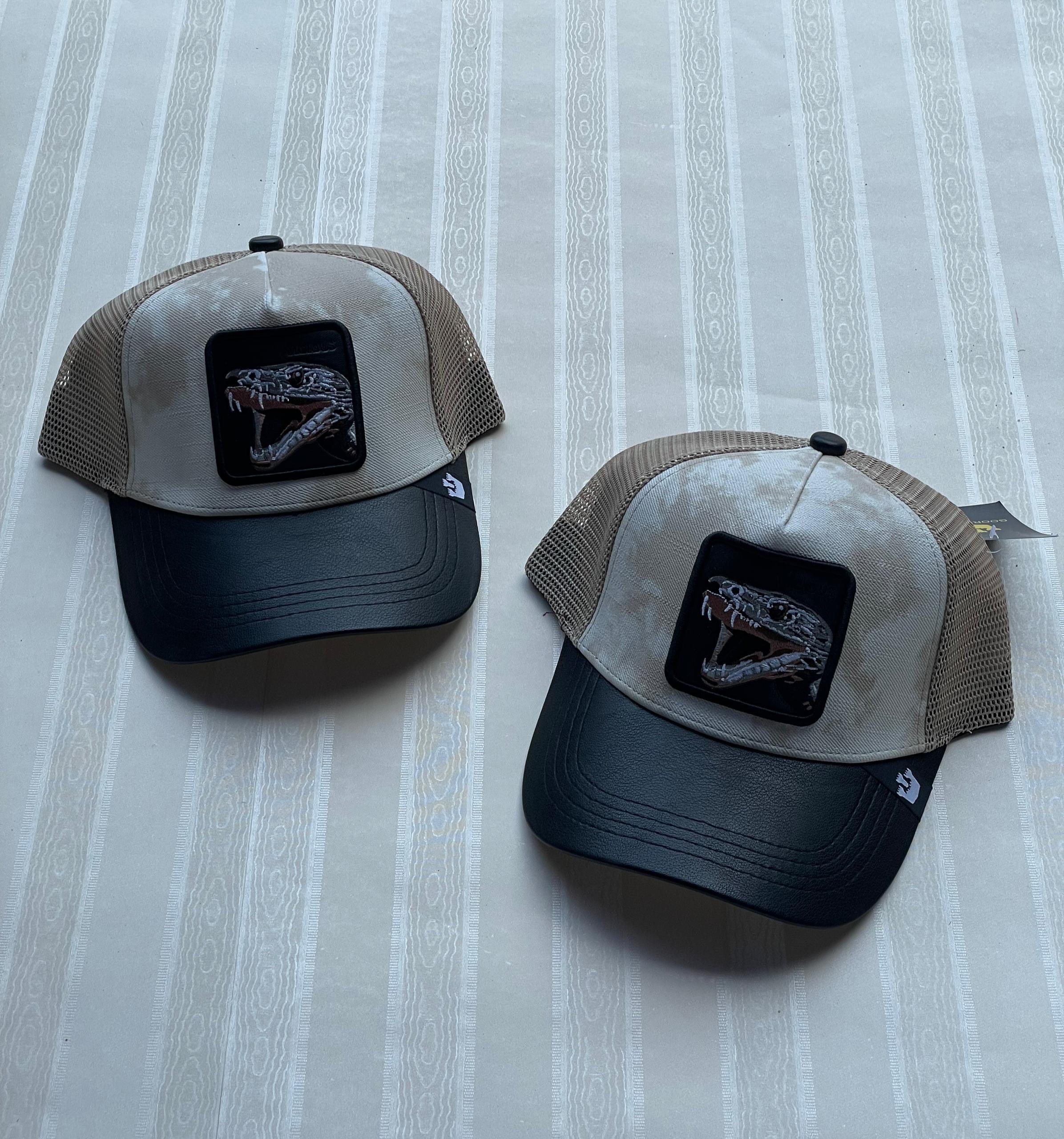 Adjustable cap