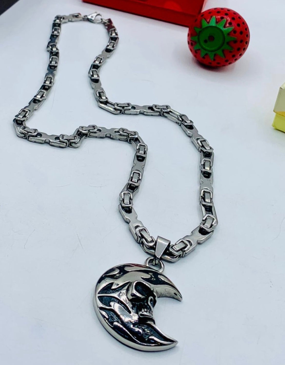 Stainless steel neck chain